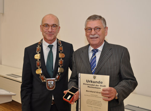 Verleihung der Ehrennadel an Bernhard Granz. Foto: Stadt Meckenheim