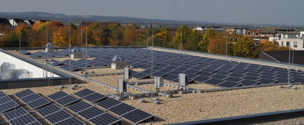 Photovoltaikanlage Auf Dem Dach Der Jungholzhalle